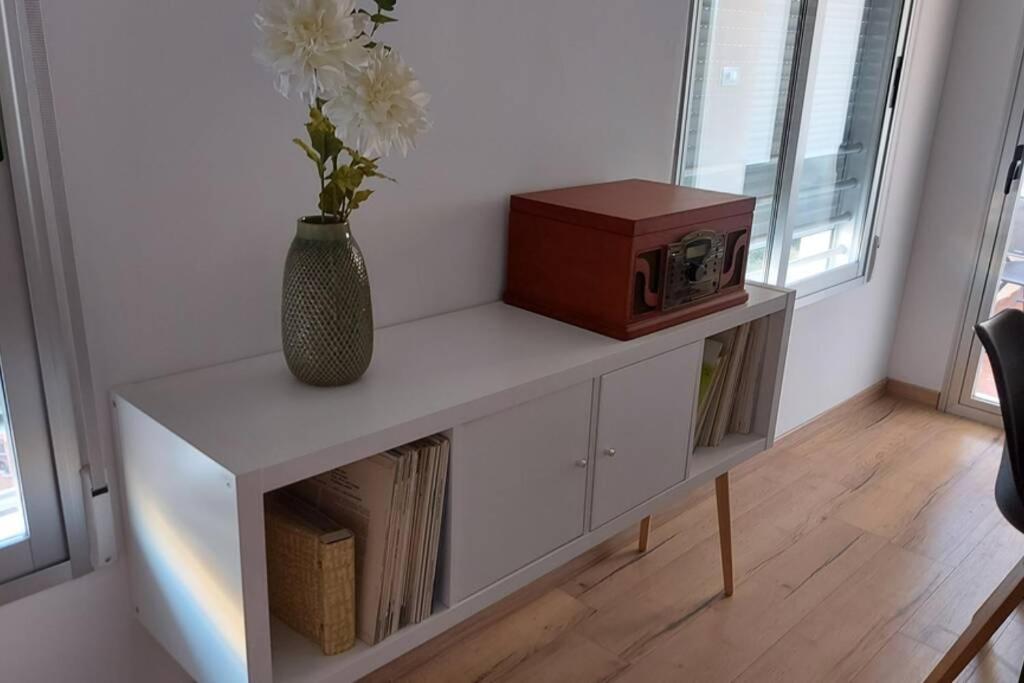 El Alema I. Apartamento De Diseno En Gandia.アパートメント エクステリア 写真