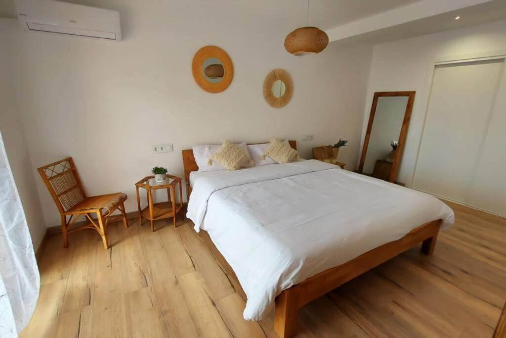 El Alema I. Apartamento De Diseno En Gandia.アパートメント エクステリア 写真