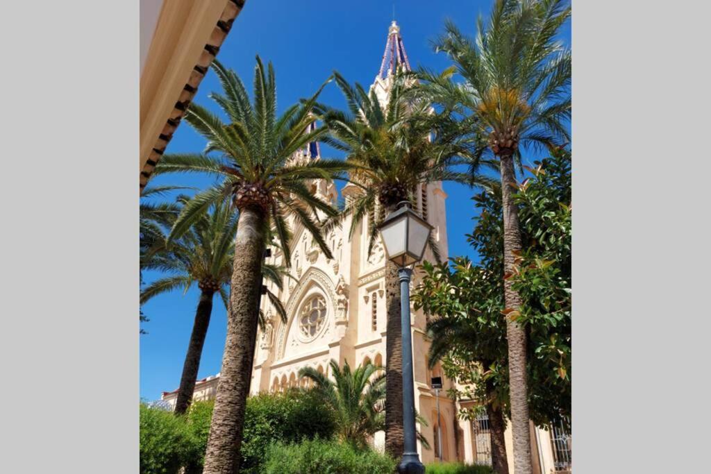 El Alema I. Apartamento De Diseno En Gandia.アパートメント エクステリア 写真
